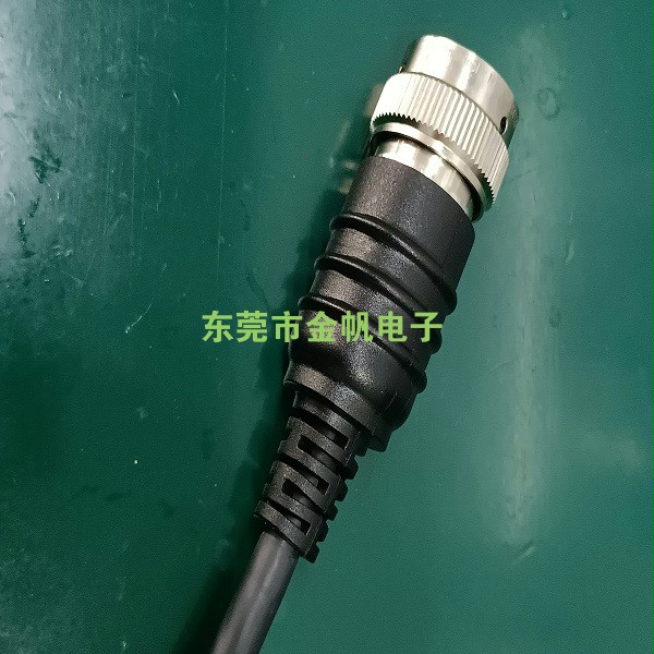 圆形金属航插+插头外形防水结构设计